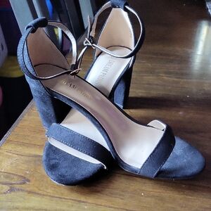Dream Pairs Elegant Black Suede Heels
